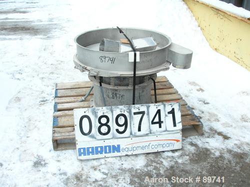 USED: Sweco screener, model LS30C6, 316 stainless steel. 30" diameter, bottom deck only, no top cover. Driven by a 1/2 hp, 3/60/220/440 volt, 1140 rpm motor. Mounted on a carbon steel base.