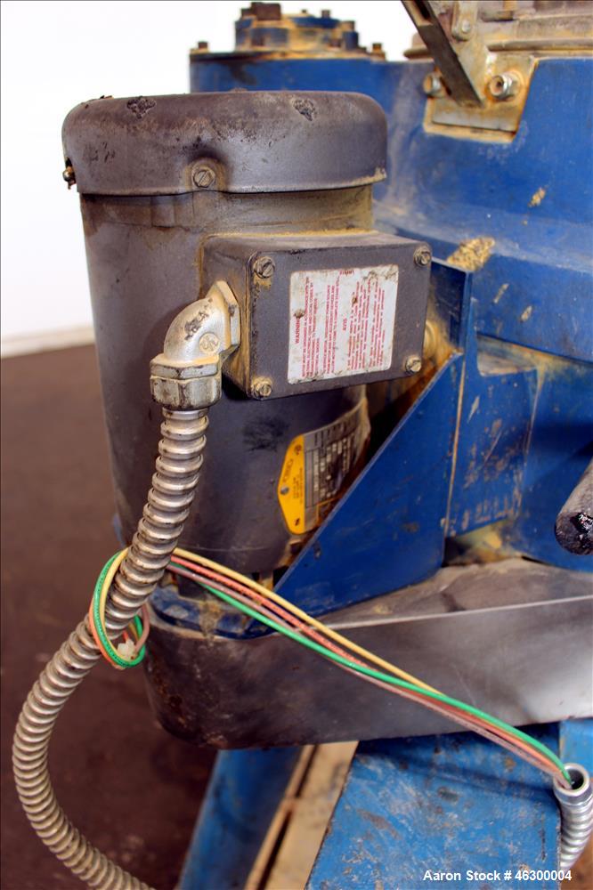 Used Vorti-Siv Vibratory Sieving Machine, Model XL AVS20000, 304 Stainless Steel. Approximately 22" diameter. Single deck, pass thru design. Driven by 2 hp, 3/60/208-230/460 volt, 1725 rpm motor. 3-1...