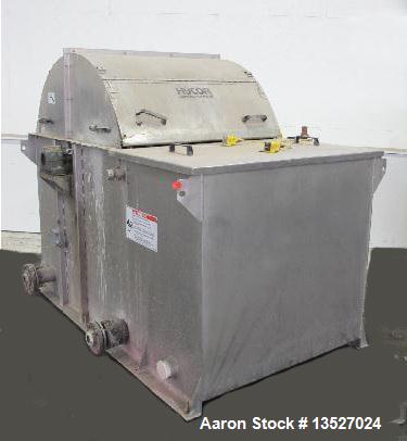 Used-Hycor Model DS483, 45 Micron Discostrainer.  With (6) 48" diameter discs (3 sets of 2 discs).  Electrical requirements:...