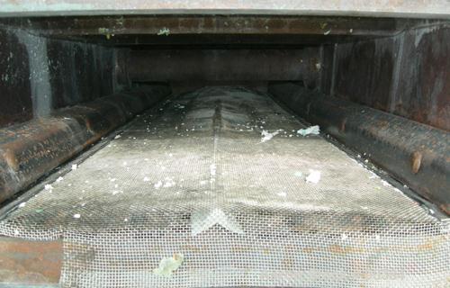 Used Prater Screener, Model VS1-15-2E, Carbon Steel. Approximately 15" wide x 72" long double deck, 2 separation. Top end feed, enclosed housing with top access door. End overs outlet, bottom fines o...