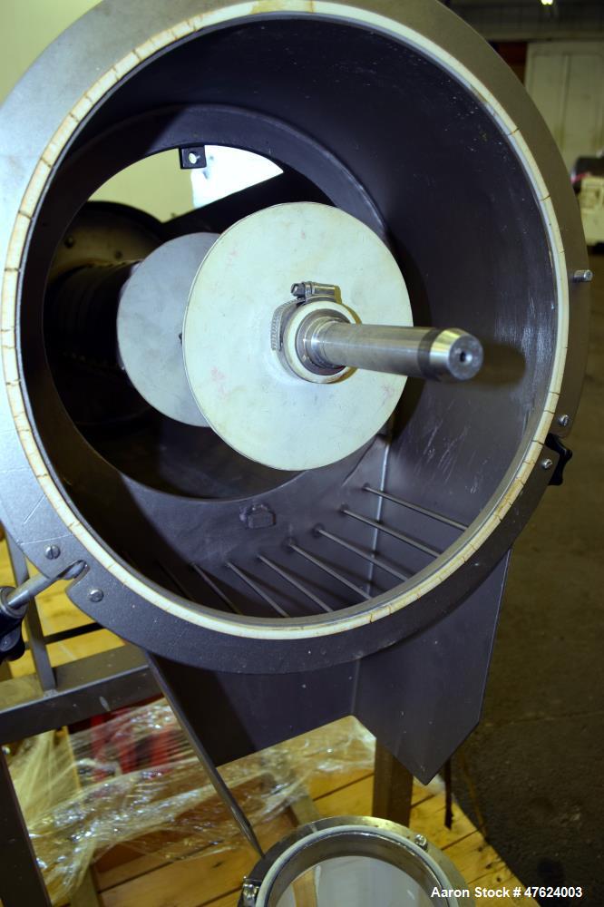 Used Azo FL Liquid Screener, Model FLX-650 LTX, 304 Stainless Steel. Approximate 7" diameter x 24" long screen chamber, internal helical blades with ribbon. Driven by a 4-5hp, 3/60/230/460 volt, 405-...