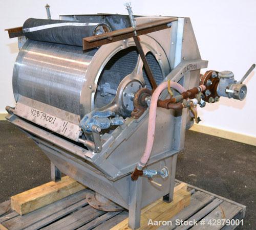 Used Hycor Rotostrainer Automatic Wedgewire Screen, Model RSA2524-1, Type 2524-1 X .020, 304 Stainless Steel. 25" Diameter x 24" wide rotary wedgewire screen. Manual knife doctor blade, internal drum...