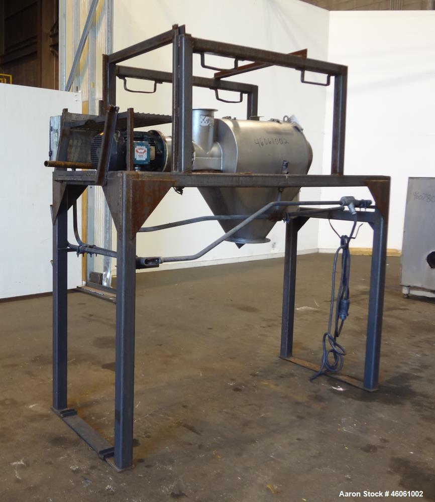 Used Kason Centri-Sifter, Model MO-SS, Carbon steel housing. Approximate 10" Diameter x 24" long 304 stainless steel rotor. Side access doors, 6.5" diameter top inlet with a screw feeder, 10" diamete...