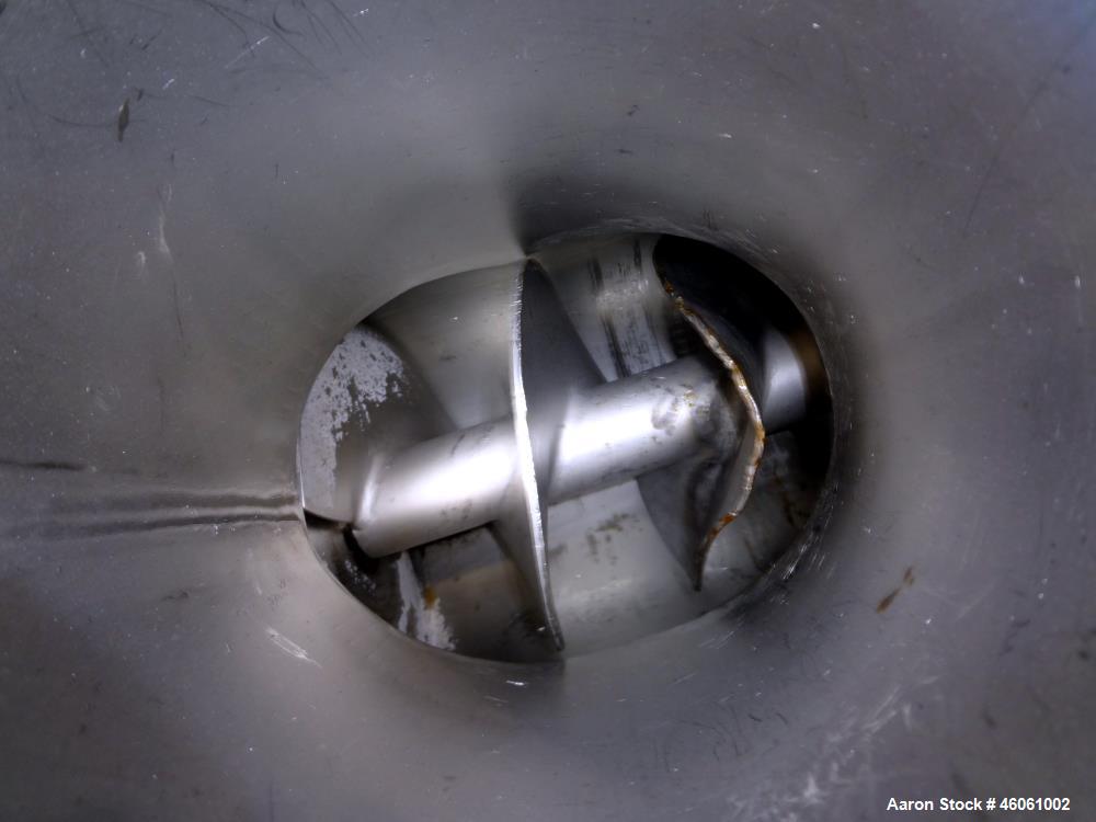 Used Kason Centri-Sifter, Model MO-SS, Carbon steel housing. Approximate 10" Diameter x 24" long 304 stainless steel rotor. Side access doors, 6.5" diameter top inlet with a screw feeder, 10" diamete...