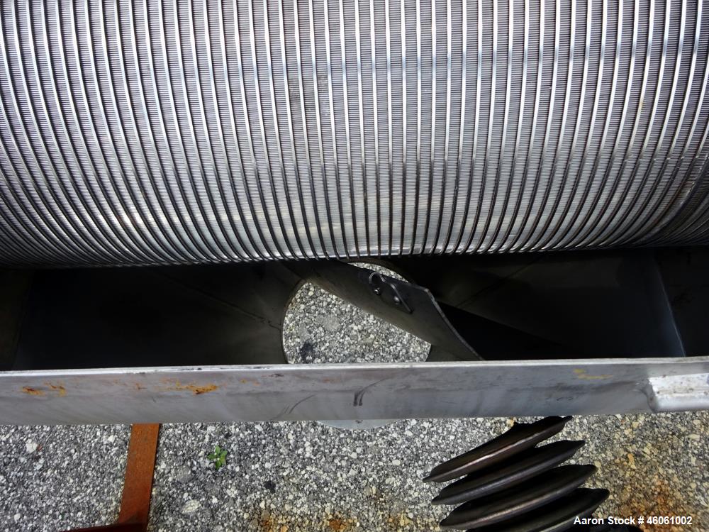 Used Kason Centri-Sifter, Model MO-SS, Carbon steel housing. Approximate 10" Diameter x 24" long 304 stainless steel rotor. Side access doors, 6.5" diameter top inlet with a screw feeder, 10" diamete...