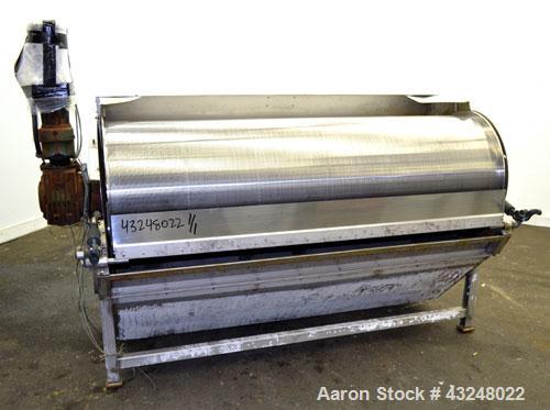 Used Hydrocyclonics Roto Strainer, Model 2572, 304 Stainless Steel. Approximate 25" diameter x 72" wide wedge wire screen. Driven by a .44-.5hp gear motor. Includes a bottom holding tank, and a manua...