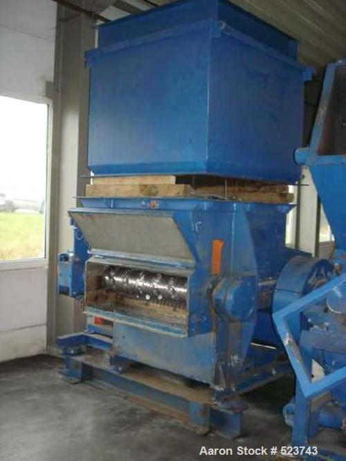 USED: Vecoplan shredder, type VAZ 125/105, single shaft shredder. Diameter of rotor 10.6" (270mm), width 41" (1050mm), driven by a 22 kW motor, 27 rotor knives, up to 1322 lbs (600 kg) per hour. Incl...