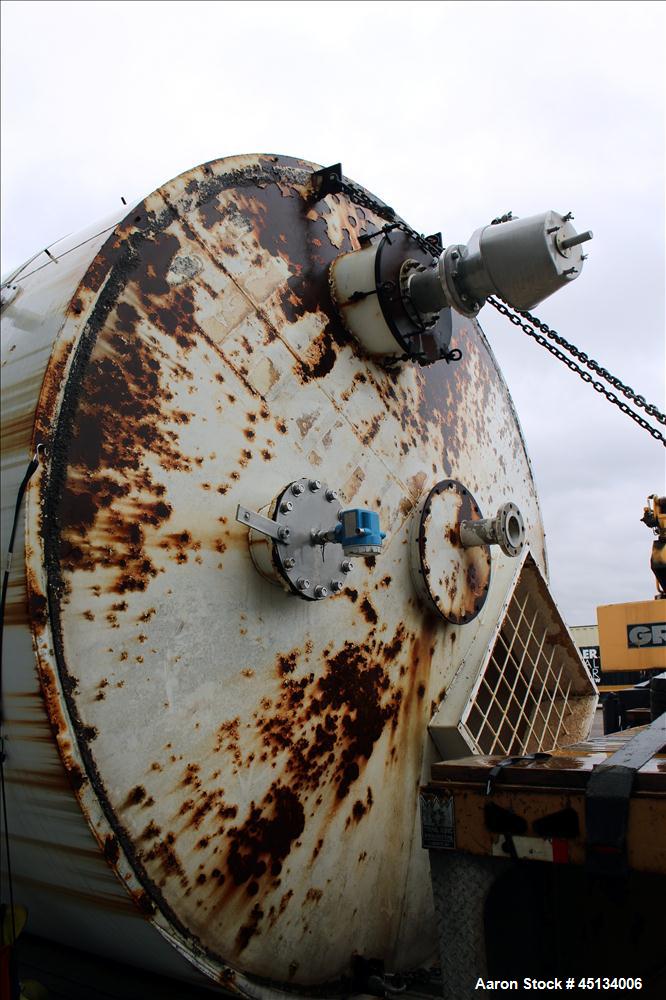 Used  Imperial Silo, Approximately 30,000 Gallon