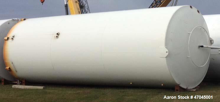 Used Walker Silo, 30,000 Gallon. Stainless steel inner, insulated. Refrigerated/ Glycol, steel outer jacket. 151" od x 37" tall. Mfg 1996.