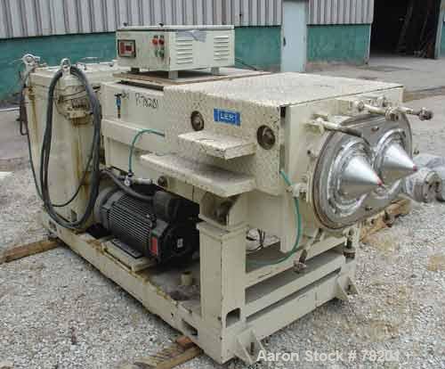 Used Mazzoni High Efficiency Soap Plodder/Extruder, Model M-400. Plodder:  stainless steel contact parts, 22-3/4" wide x 21-1/2" long top feed opening with side feed, breaker assisted. (1) 15" diamet...