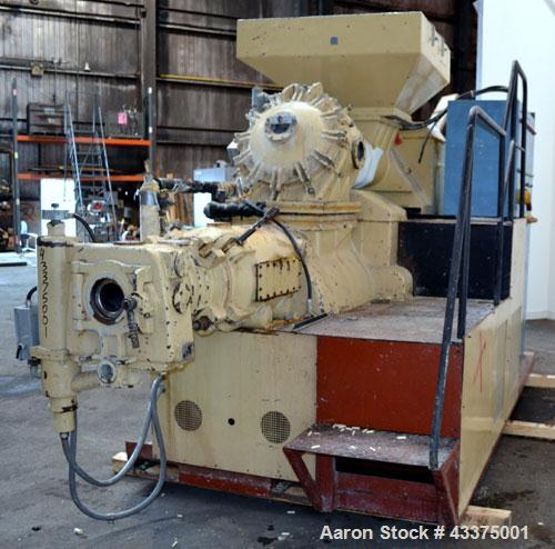 Used Meccaniche Moderne Duplex Vacuum Plodder. 1st Stage is a 10” diameter x 36” long 304 stainless steel refiner screw with feed hopper, approximate 12” long section of carbon steel jacketed barrel....