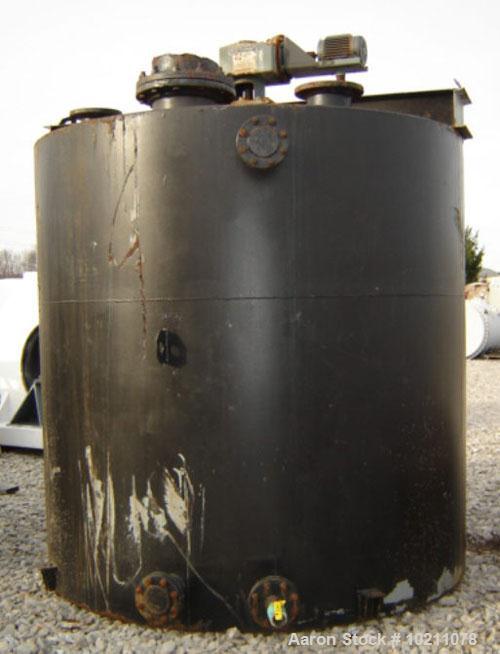 Used-3000 Gallon Mix Tank with Philadelphia Mixer, Carbon Steel Construction. Tank is 8' tall and approximately 8' in diamet...