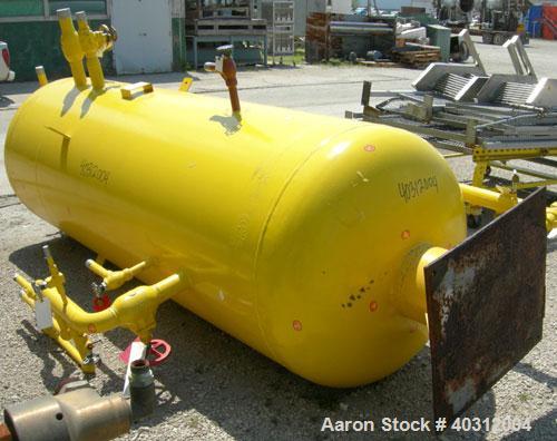 Used Morfab pressure tank, 950 gallon, carbon steel, vertical. Approximately 48" diameter x 120" straight side, dished top and bottom. Internal rated 250 psi at 650 deg F. Pedestal mount.