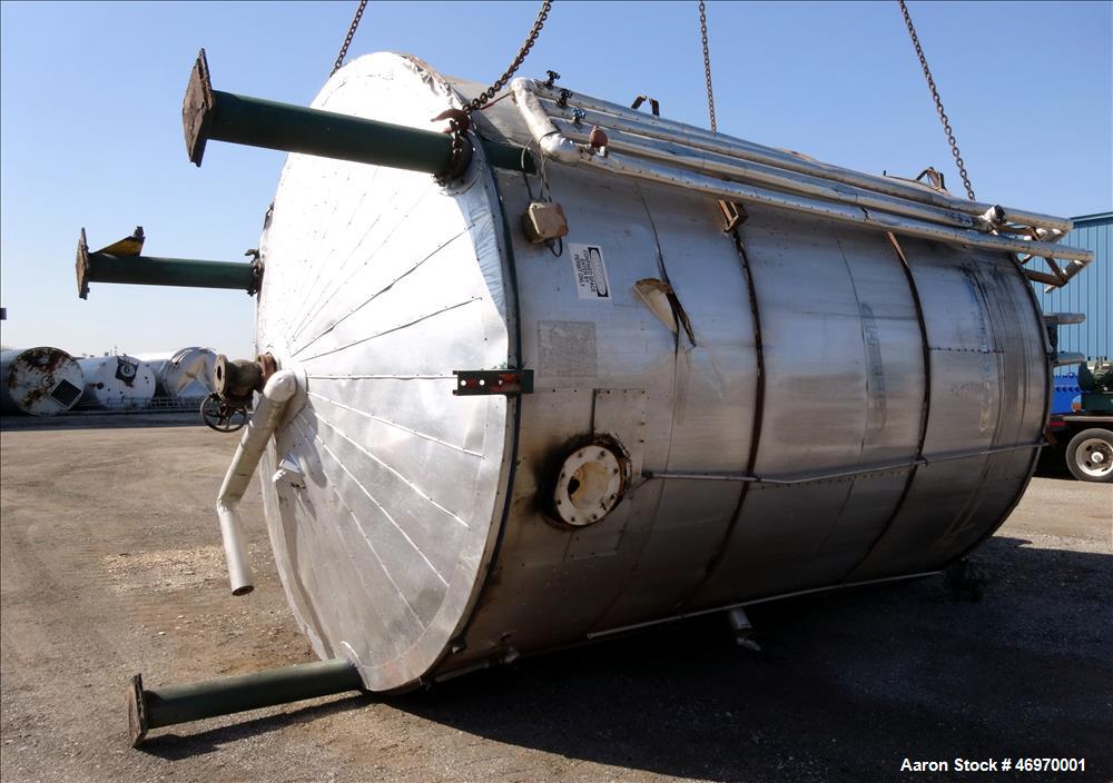 Used Tank, 8,000 Gallon, Carbon Steel, Vertical.