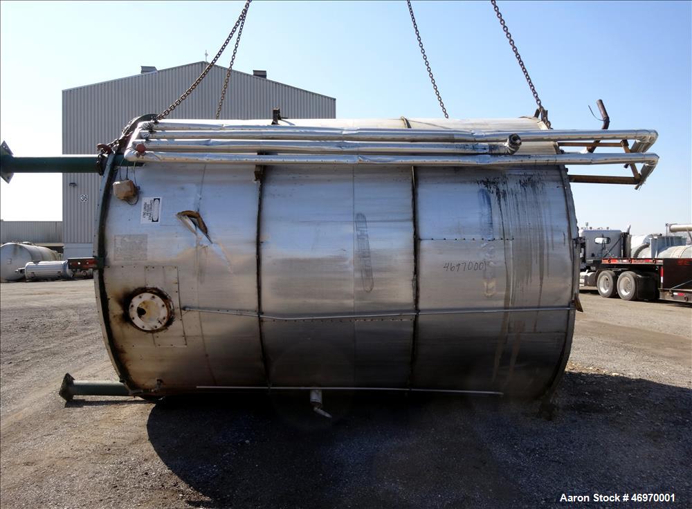 Used Tank, 8,000 Gallon, Carbon Steel, Vertical.