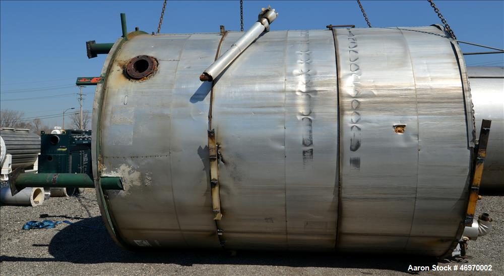 Used Tank, 8,000 Gallon, Carbon Steel, Vertical.