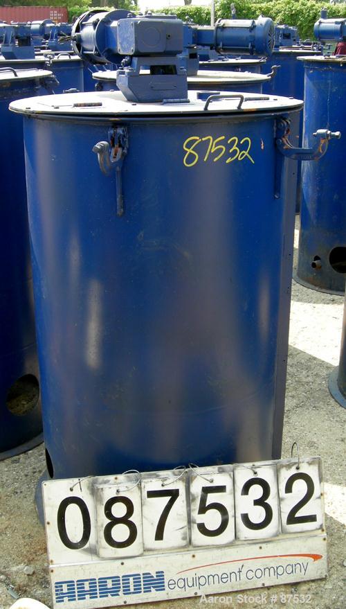 USED: Graco mix tank, 100 gallon, carbon steel, vertical. 30" diameter x 33" straight side. Flat bolt on top with 1/3 hinged...