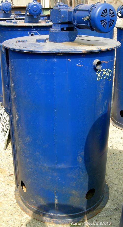 USED: Graco Mix Tank, 100 gallon, carbon steel, vertical. 30" diameter x 33" straight side. Flat bolt on top with 1/3 hinged cover, dish bottom. Top mounted agitator, 1" diameter shaft with (3) 2 win...