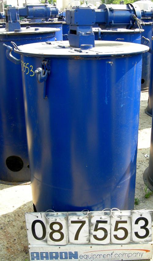 USED: Graco Mix Tank, 100 gallon, carbon steel, vertical. 30" diameter x 33" straight side, flat bolt on top with 1/3 hinged...