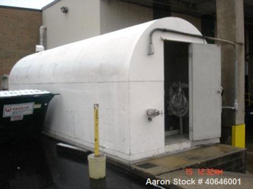 Used Corn Syrup Storage Tank, 6,000 gallon, carbon steel coated, horizontal. 26' long x 8' wide x 8.5' high, dished ends. Tank is mounted on a common frame with a weather cover. Overall dims: 26'3" l...