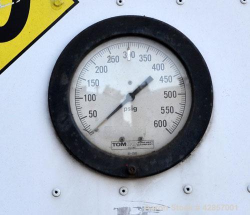 Used Airco Industrial Gases Horizontal Liquid Carbon Dioxide Storage Tank, Carbon Steel. 12 Ton CO2 capacity (24,000#), operating pressure 300 psig. Insulated,  R12 refrigerant. Mounted on a carbon s...