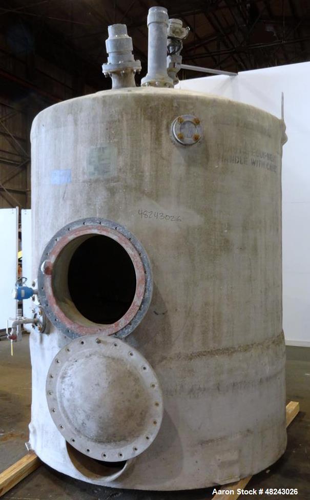Used Augusta Fiberglass Tank, 1,930 Gallon, Vertical.