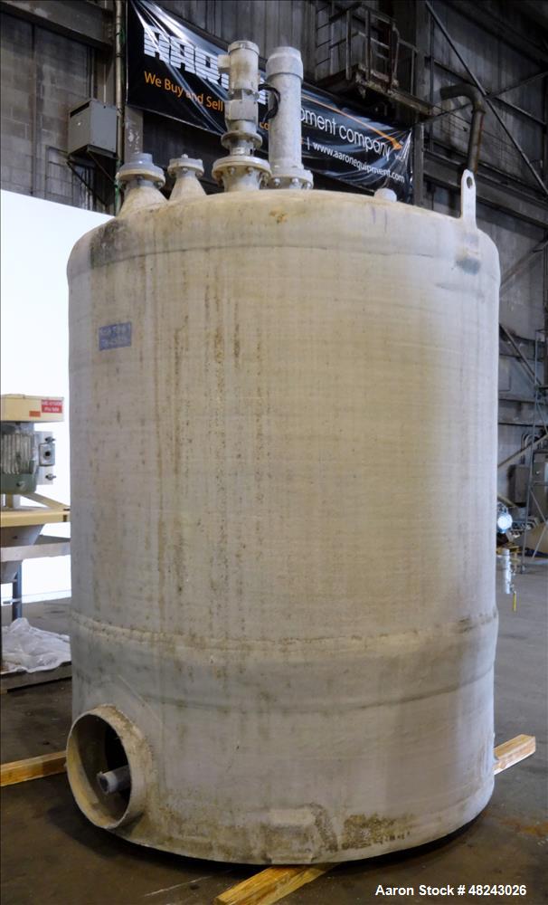 Used Augusta Fiberglass Tank, 1,930 Gallon, Vertical.
