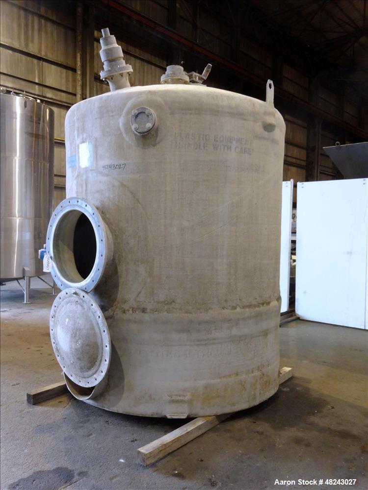 Used Augusta Fiberglass Tank, 1,930 Gallon, Vertical.