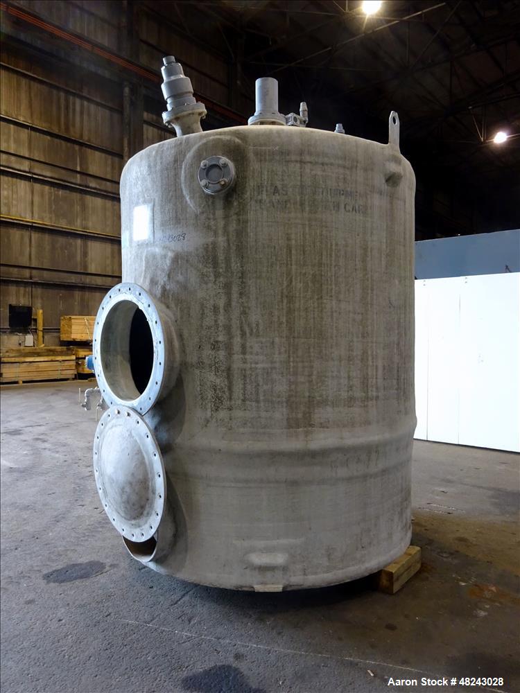 Used Augusta Fiberglass Tank, 1,930 Gallon, Vertical.