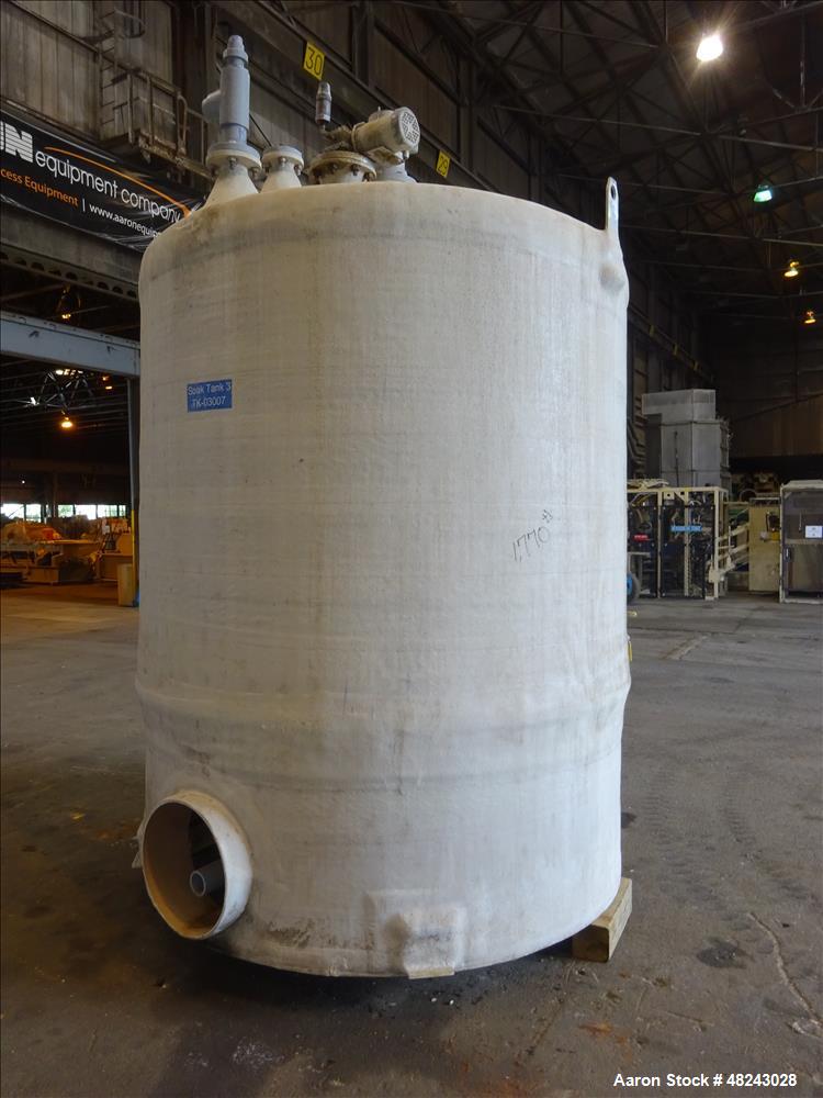 Used Augusta Fiberglass Tank, 1,930 Gallon, Vertical.