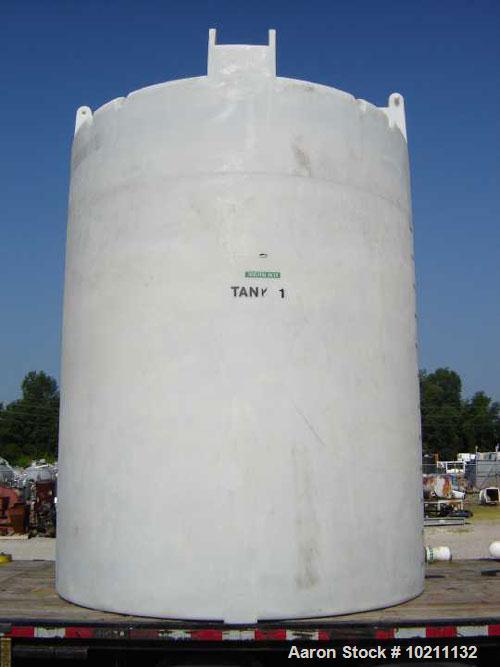 Used-IMG Tank, 3000 Gallon, Plastic, Vertical.Approximately 89" diameter x 120" straight side, slight dish top and flat bott...