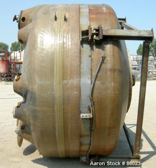 USED: Xerxes Corp tank, 1868 gallon, fiberglass (Derakane 411), vertical. Approximately 102" diameter x 40" straight side. Dished top and bottom. Rated to 160 deg F. Off center top entering Lightnin ...