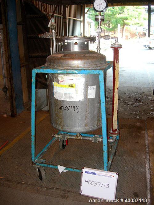 Used Used: O.G. Kelley Co. Pressure Tank, 55 gallon, stainless steel, vertical. 24" diameter x 27" straight side, dished top and bottom. Internal rated 50 psi at 300 deg.f.. Openings top 10" with cov...