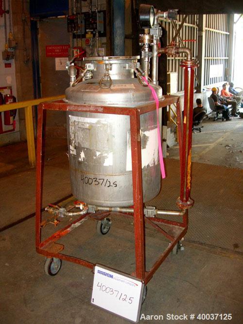 Used-Used: O.G. Kelley Co. Pressure Tank, 55 gallon, stainless steel, vertical. 24" diameter x 27" straight side, dished top...