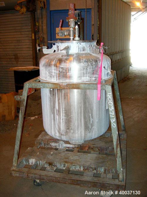 Used-Used: Javo N.V. Alkmaar pressure tank, 100 gallon, stainless steel, vertical. 30" diameter x 30" straight side, dished ...