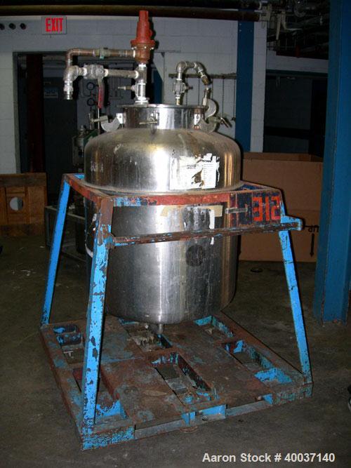 Used-Used: Javo N.V. Alkmaar pressure tank, 100 gallon, stainless steel, vertical. 30" diameter x 30" straight side, dished ...