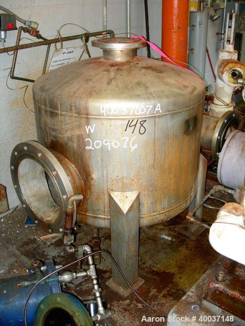 Used Used: Designers Fabricators tank, 100 gallon, stainless steel, vertical. 36" diameter x 24" straight side, dished top and bottom. Openings top 6", side 12",6", 6" center bottom outlet. Mounted o...