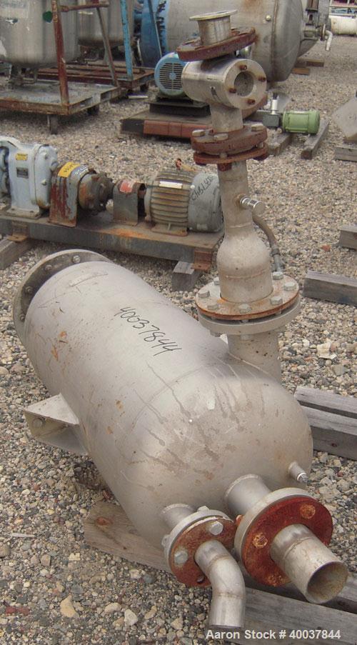 Used Acme Industrial Pressure Tank, 44 gallon, stainless steel, vertical. Approximately 18" diameter x 36" straight side. Dished top, flat bolt on bottom. Internal rated 150/fv at 325 deg F. Openings...