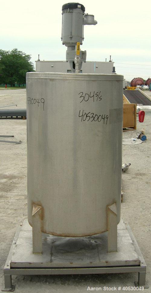 Used - CMT Environmental Services Tank, 175 gallon, 304 stainless steel. Approximately 32" diameter x 48" straight side. Flat open top with a 1 piece cover, dished bottom. Top entering agitator, 3/4"...