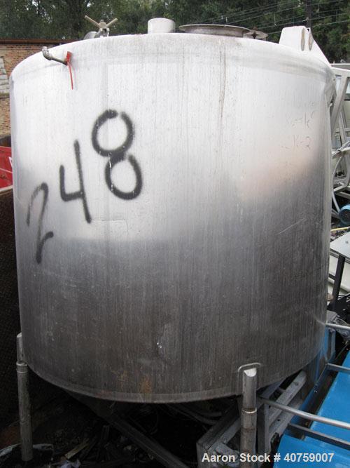 Used Tank, approximately 500 gallon, stainless steel, vertical.