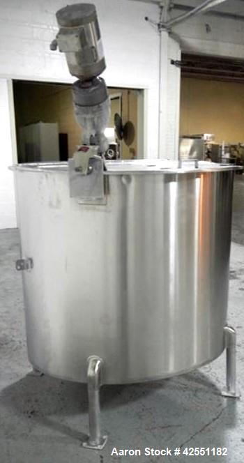Used Bush Tank, 425 gallon, stainless steel construction, approximately 52" diameter x 48" straight side, open top with cover, flat slopping bottom, 2" bottom outlet, clamp on .5 hp, 230/460 volt Che...