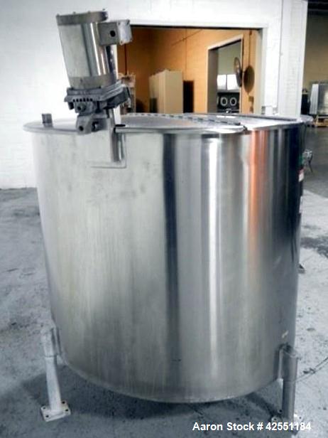 Used Bush Tank, 425 gallon, stainless steel construction, approximately 52" diameter x 48" straight side, open top with cover, flat slopping bottom, 2" bottom outlet, clamp on .5 hp, 230/460 volt Che...