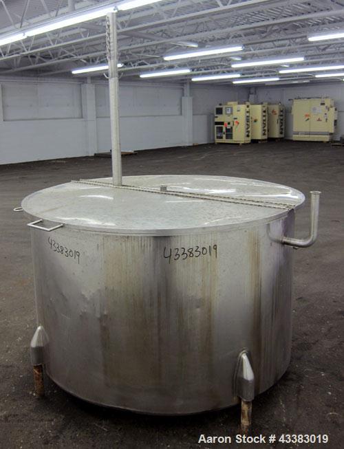 Used- 450 Gallon Stainless Steel Tank