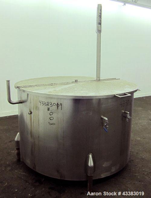 Used- 450 Gallon Stainless Steel Tank