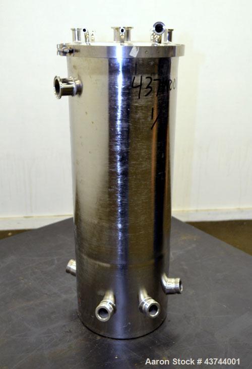 Used- 8-1/2 Gallon Stainless Steel Tank