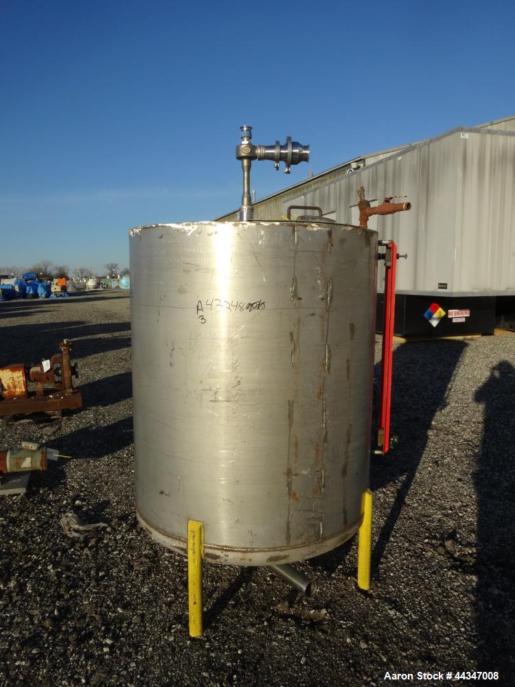 Used Tank, 425 Gallon, 316 Stainless Steel, Vertical. Approximate 48" diameter x 52" straight side, flat weled top, dished bottom. Top access with hinged cover, 3" center bottom outlet. Mounted on (4...