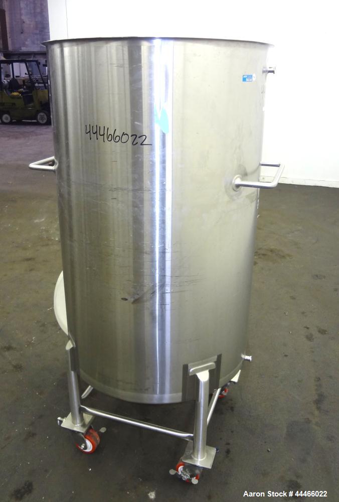 Used Tank, 132 Gallon (500 Liter), 316 Stainless Steel, Vertical. Approximate 30" diameter x 47-1/2" straight side, open top with a 1 piece plastic cover, coned bottom. 1" Center bottom outlet. Mount...