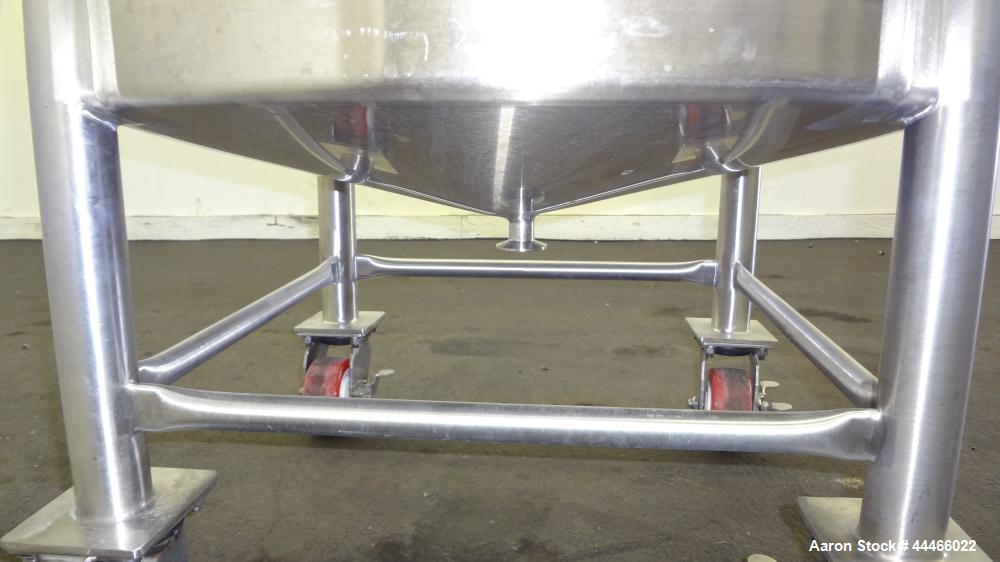 Used Tank, 132 Gallon (500 Liter), 316 Stainless Steel, Vertical. Approximate 30" diameter x 47-1/2" straight side, open top with a 1 piece plastic cover, coned bottom. 1" Center bottom outlet. Mount...
