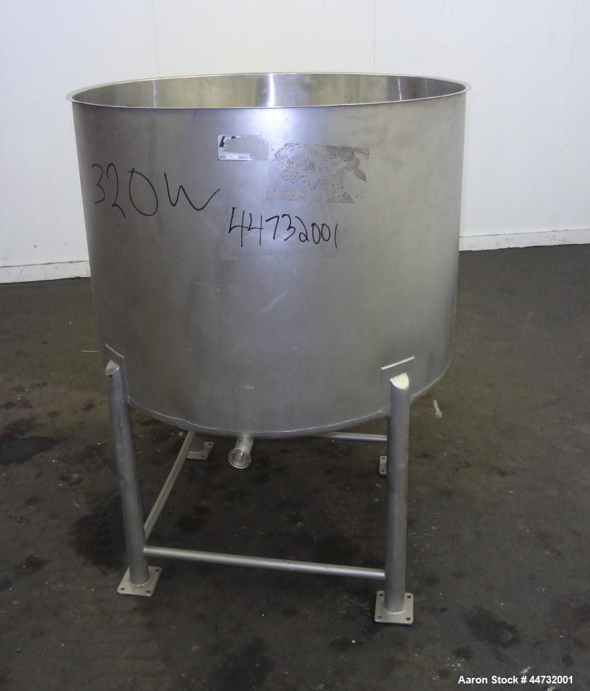 Used Tank, 125 Gallon, 304 Stainless Steel, Vertical. Approximately 38" diameter x 27" straight side. Flat open top with a 1 piece cover, sloped bottom. 1-1/2" Tri-clamp off center bottom outlet. Mou...