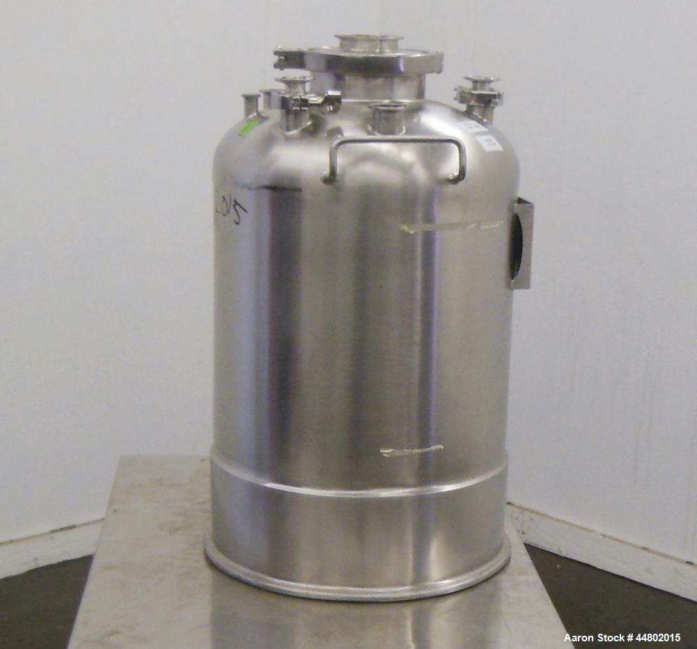 Used 10 Gallon Stainless Steel Avins Fabricating Pressure Tank